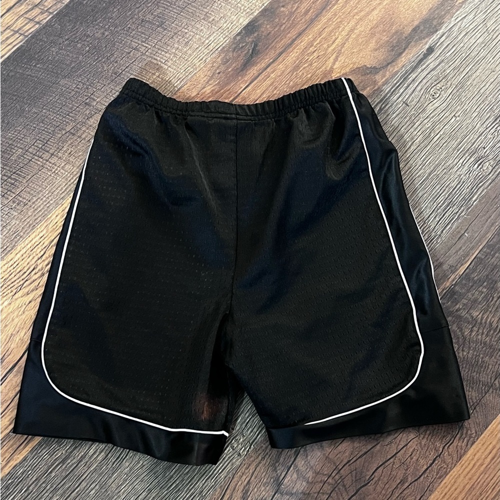 Shorts​​​​